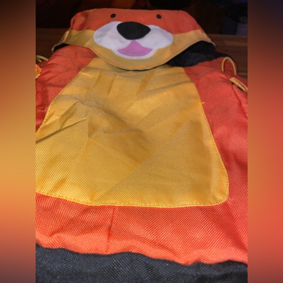 Fox 🦊 kids backpack! With reflecting bands for safety almost new - Picture 7 of 11